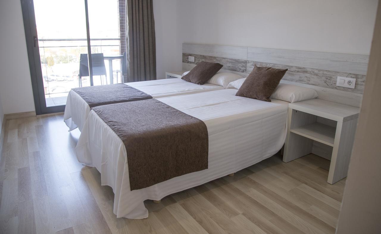 Apartaments Ponent Lloret de Mar Bagian luar foto