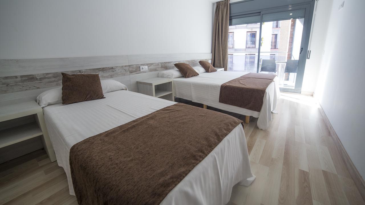 Apartaments Ponent Lloret de Mar Bagian luar foto