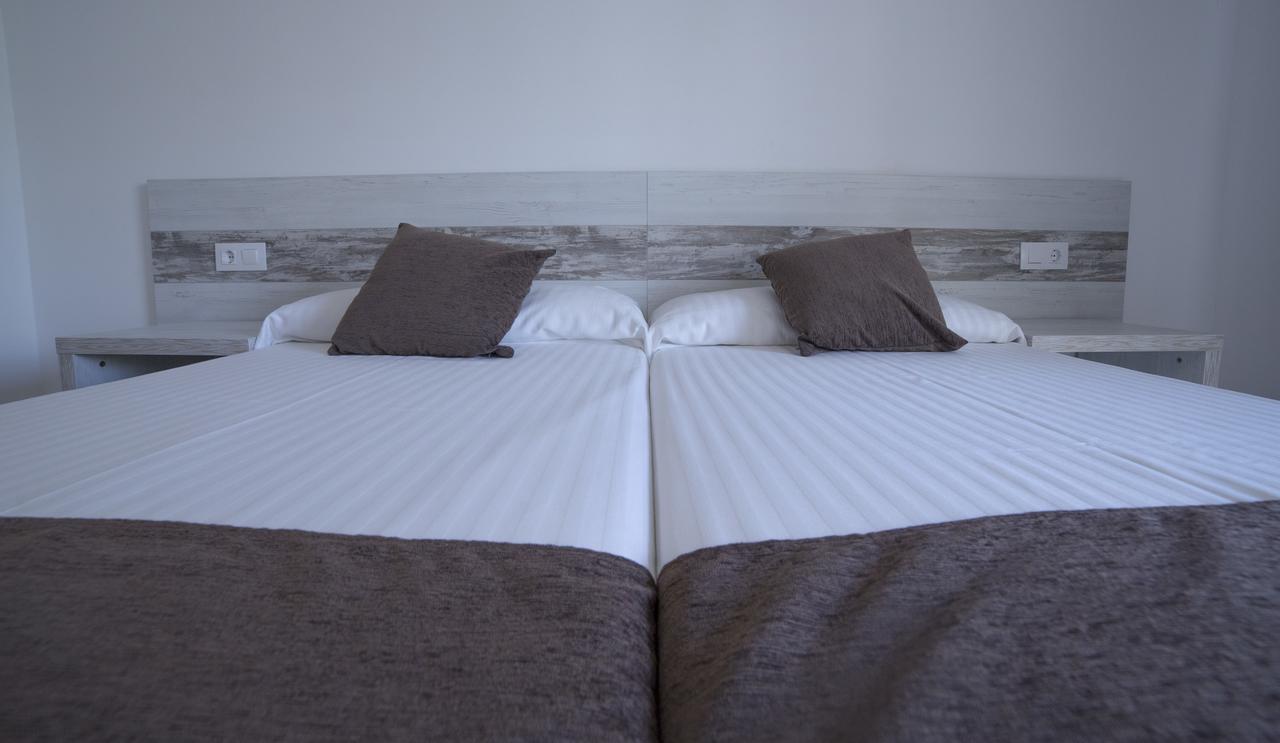 Apartaments Ponent Lloret de Mar Bagian luar foto