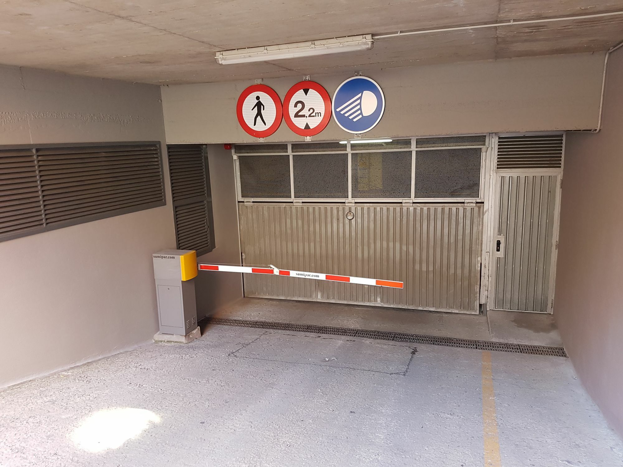 Apartaments Ponent Lloret de Mar Bagian luar foto